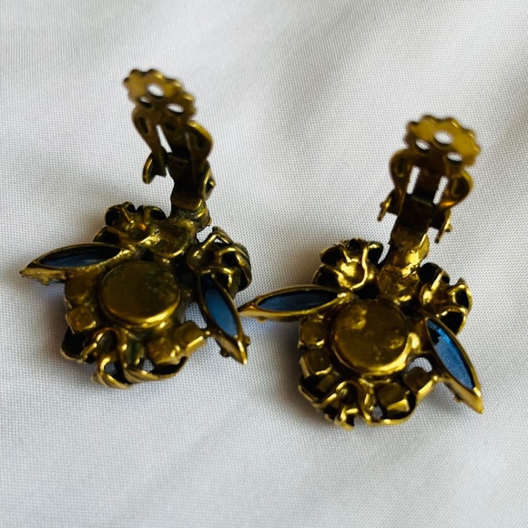 Vintage Flower Brooch w/clip Earrings + Pendant Hook. - Picture 7 of 13